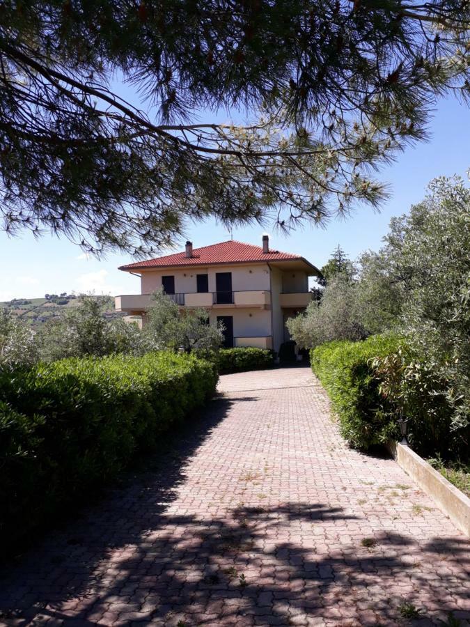 La Foresteria- Azienda Agricola Garra Mutignano Eksteriør billede